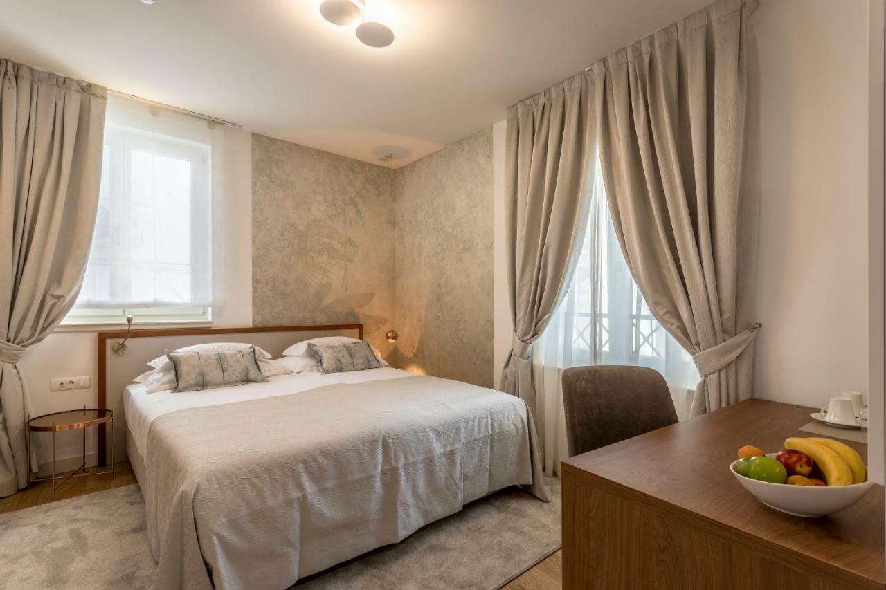 Residence Stine Split Luaran gambar