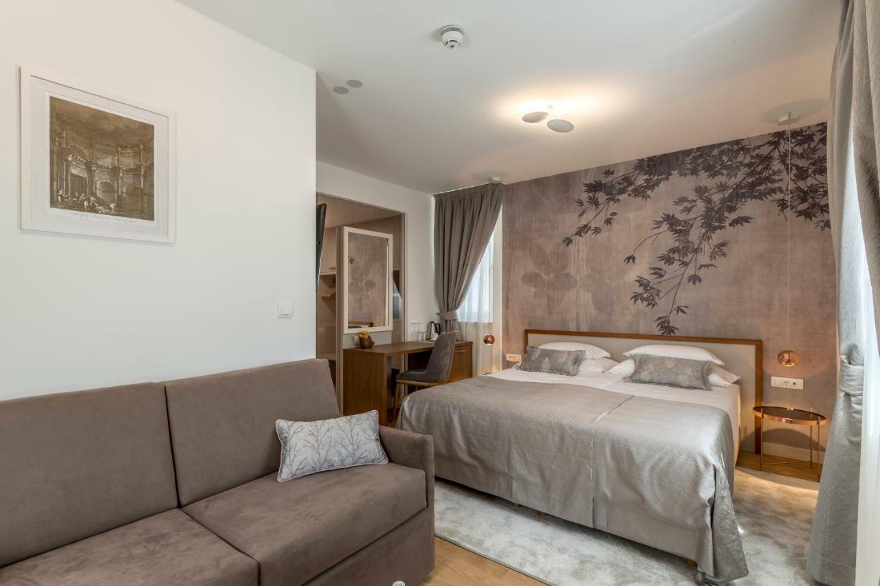 Residence Stine Split Luaran gambar