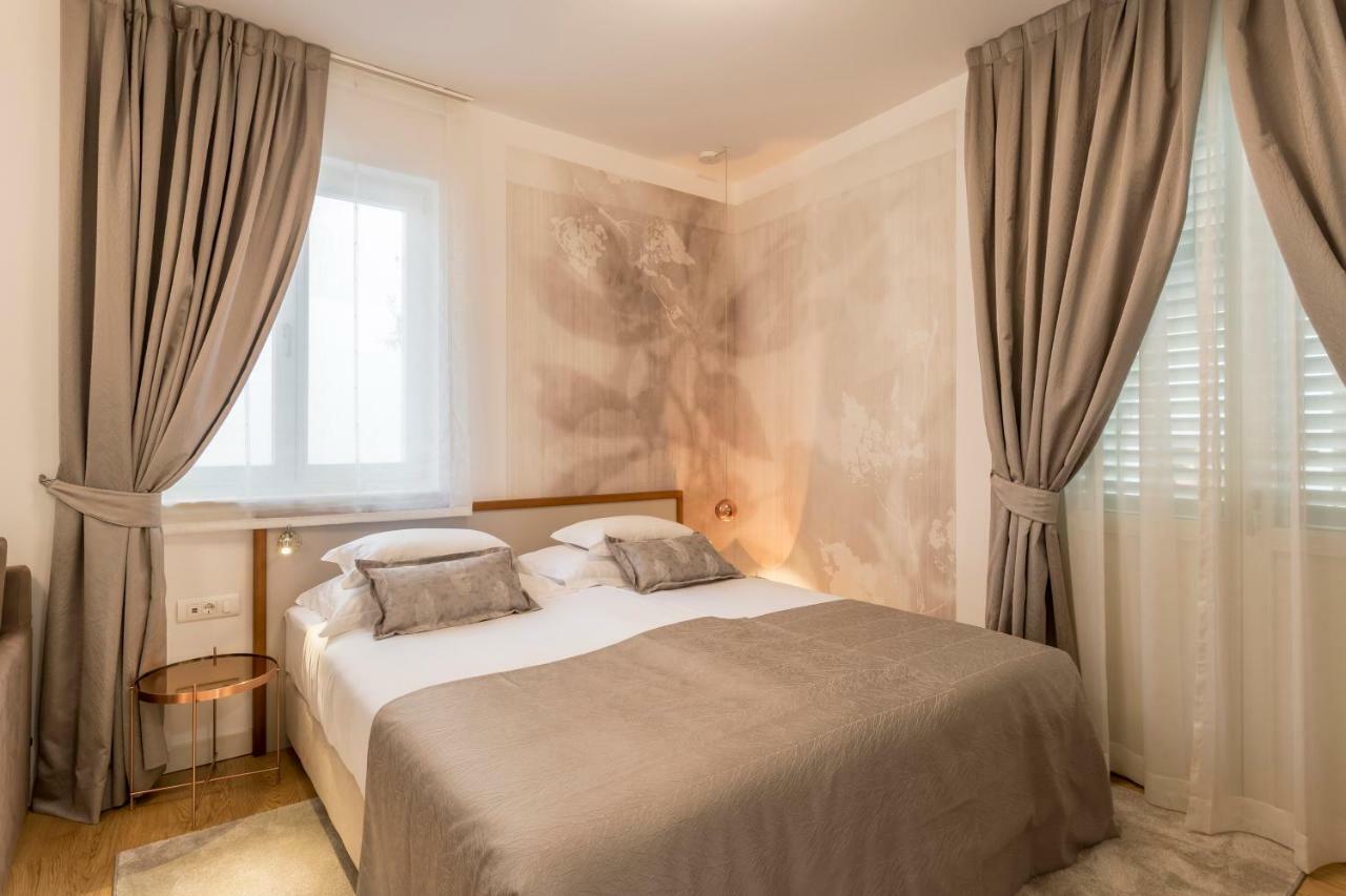Residence Stine Split Luaran gambar