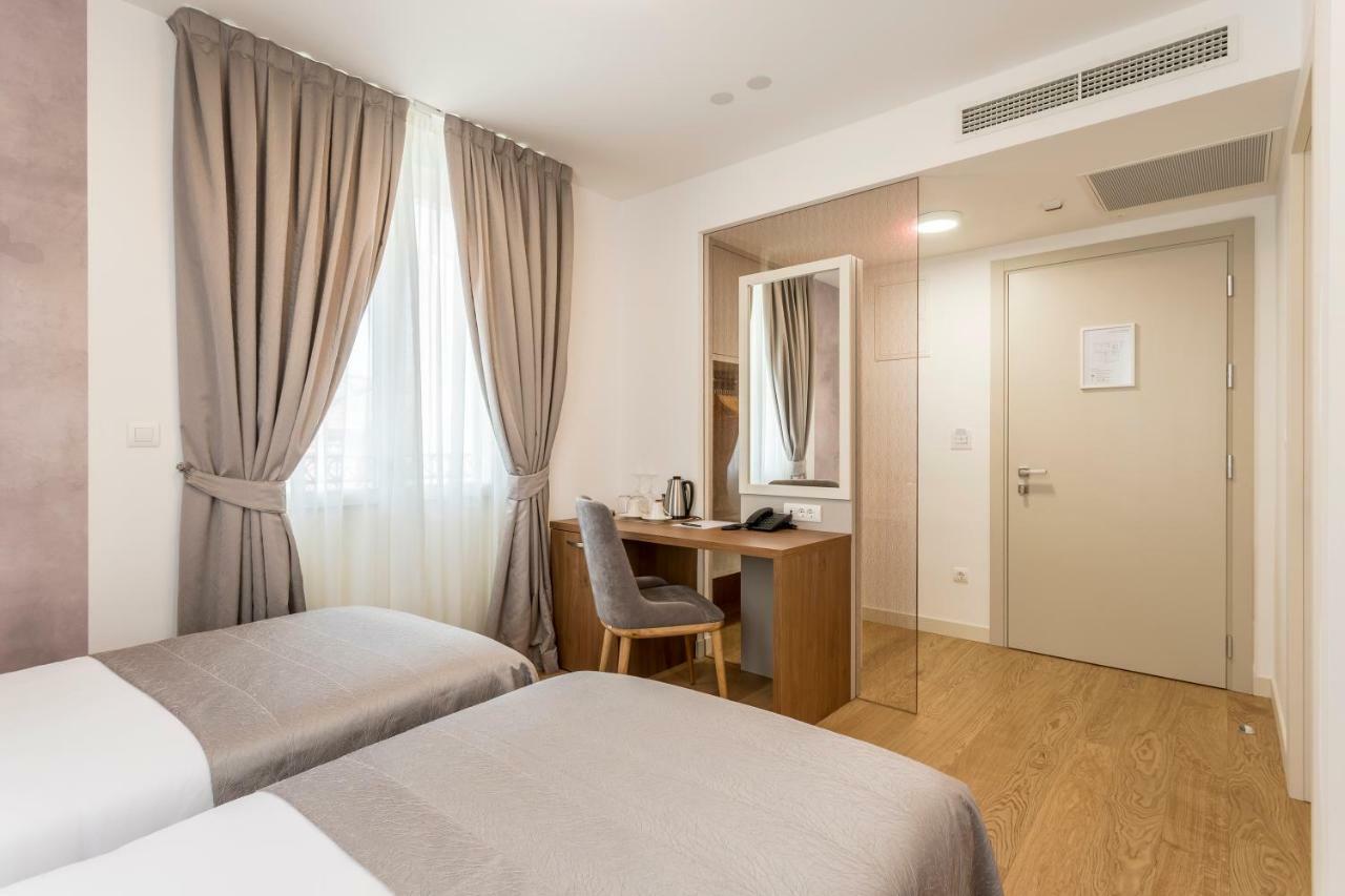 Residence Stine Split Luaran gambar